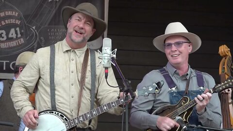 Appalachian Road Show - Tryin' to Get Home