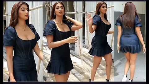 Full Bawaal Pooja Hegde Flaunts Her Huge Figure In Very Hot Denim Outfit Snapped At Bandra