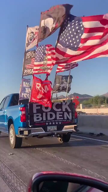 i wonder who this guy is voting for