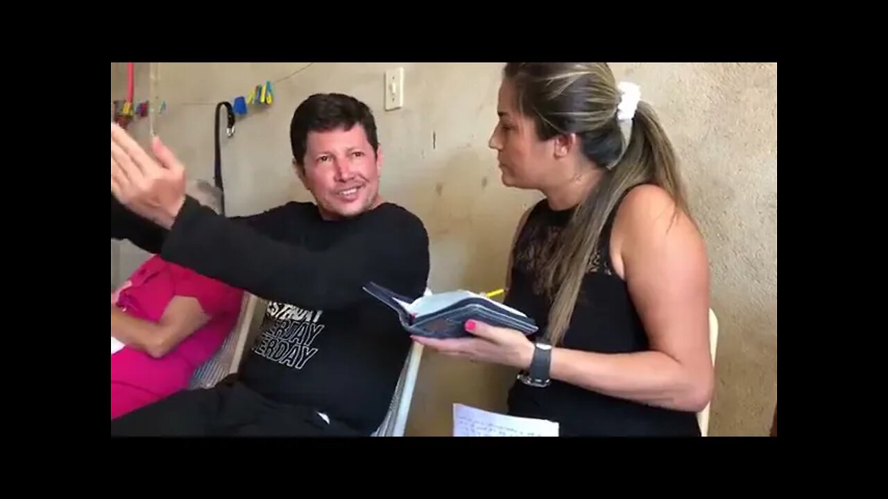 Familia adventista pregunta. El Padre Luis Toro le resuelve dudas.