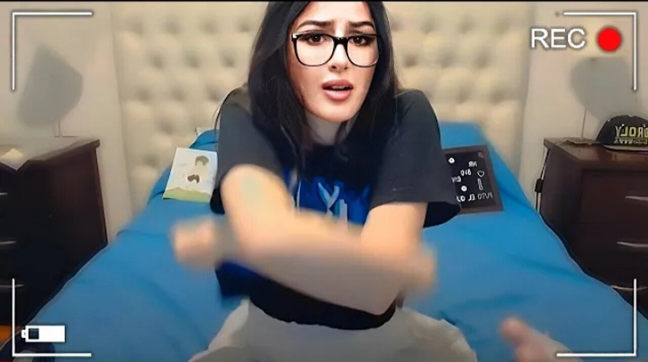 6 YouTubers Who Forgot To Stop Recording! (SSSniperwolf, MrBeast, Jelly)