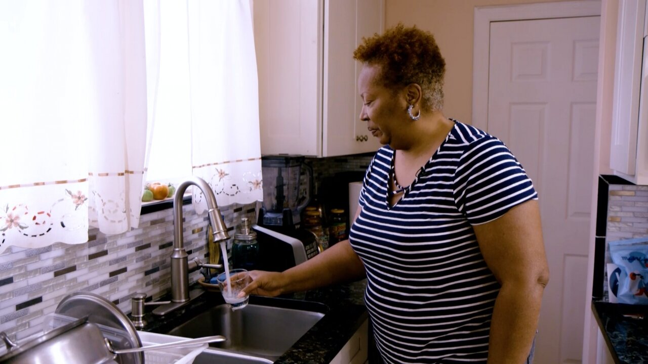 Newark Replaces Lead Pipes To Address Water Crisis