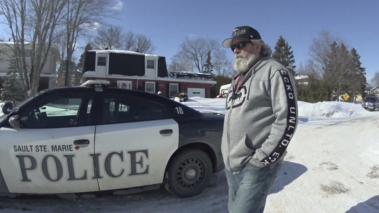 Soo Freedom Convoy - Feb26th - Talkin to the Cops After the Incident with the Nut.