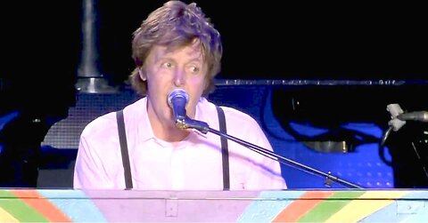 Paul McCartney - Hey Jude - Live at Hyde Park