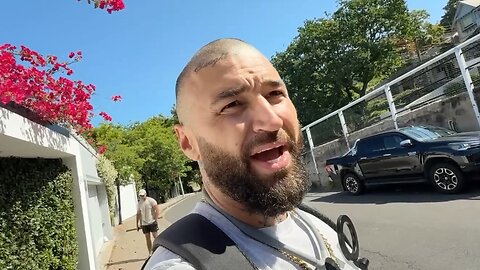 Spanian Explores Australia's Richest Suburb Point Piper Tour!