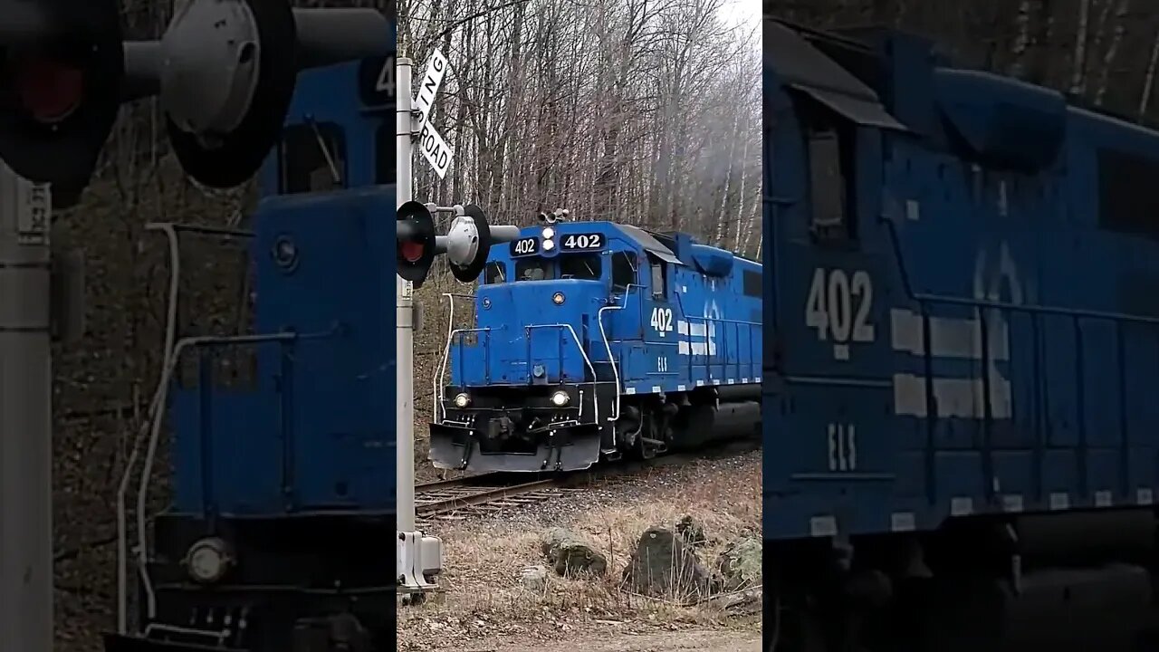 This Train Is Screaming Across This Rural Railroad Crossing! #trains #trainhorn | Jason Asselin