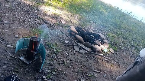 today's test is see if I can cook of my fire box stove I know it not meal its just coffee