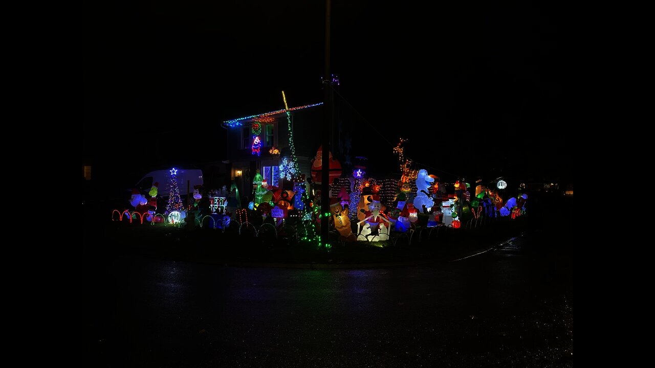 EPS 33: It's a Christmas Wonderland on Elderberry Terrace in Orleans Ontario