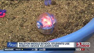 Middle school students use robots to learn STEM