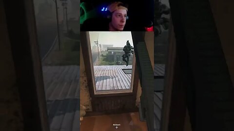 Playing with my Food 🍟🌭🍕 Warzone 2 #warzone #shorts