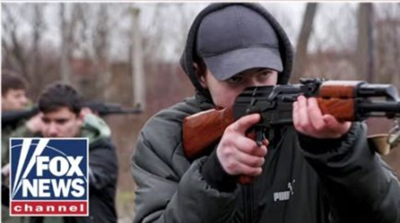 Ukranian members of parliament take up arms, join citizens on the street to fight Russians