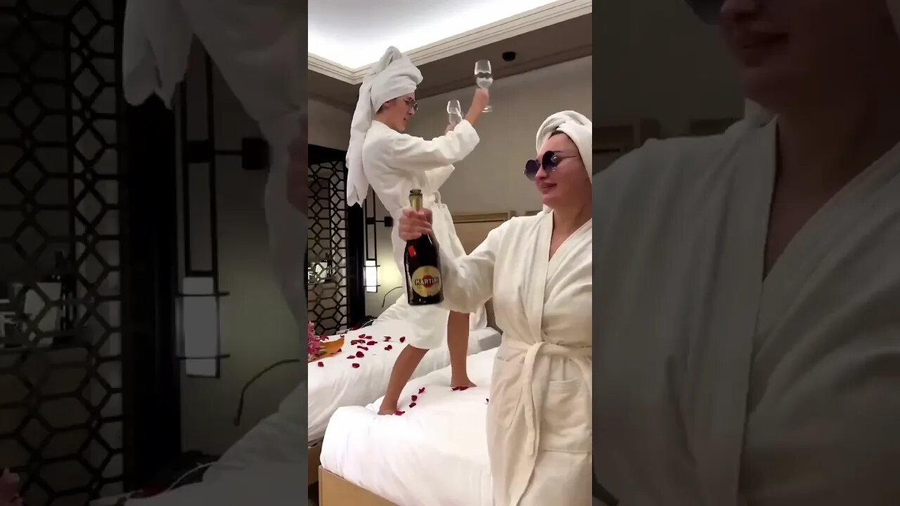 Send to your friends who are also waiting for Valentine's day