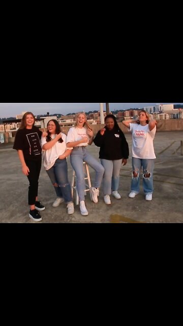 BEHIND THE SCENES 📸