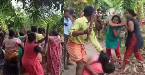 Village girls fight