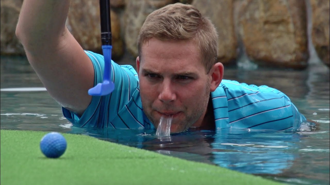 Plastic Golf Club Battle - Dude Perfect