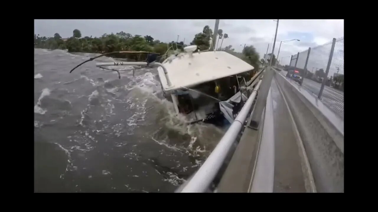 hurricane ian boat bridge