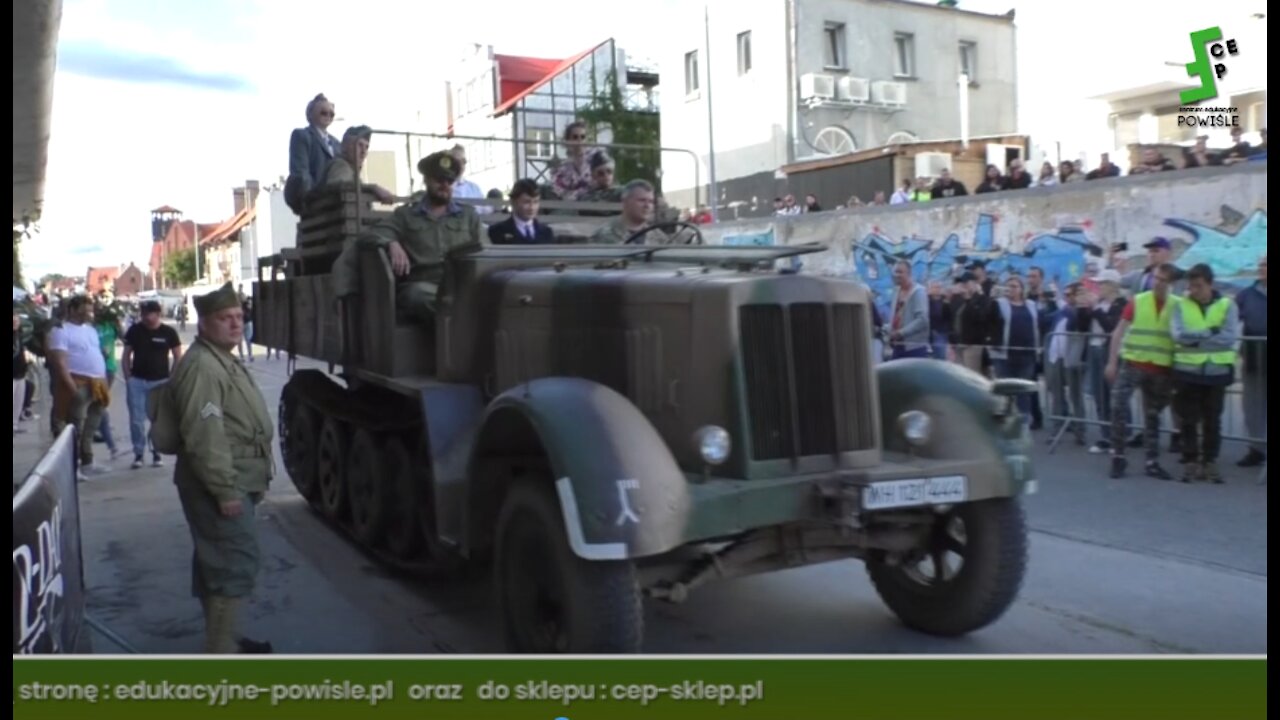 D-Day Hel AD 2021 dzień 2, prezentacja motocykli, samochodów i pojazdów niemieckich oraz alianckich