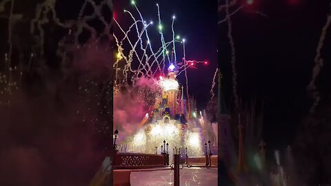 It’s DISNEYLAND PARIS! #shorts