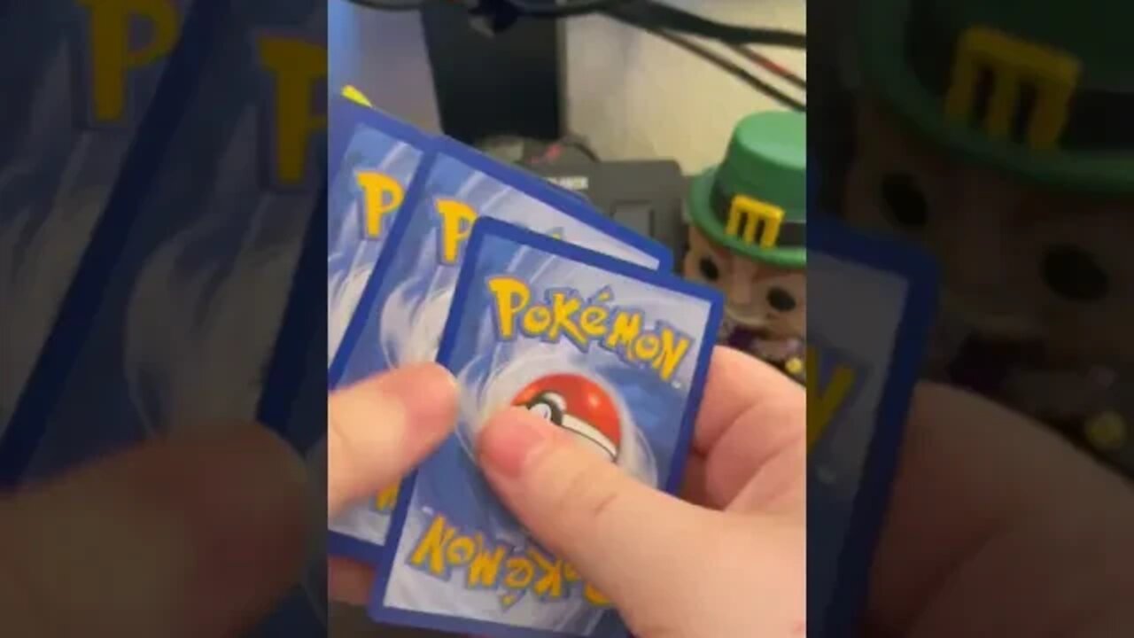 Opening A Pokemon Sword & Shield TCG: Lost Origin #18