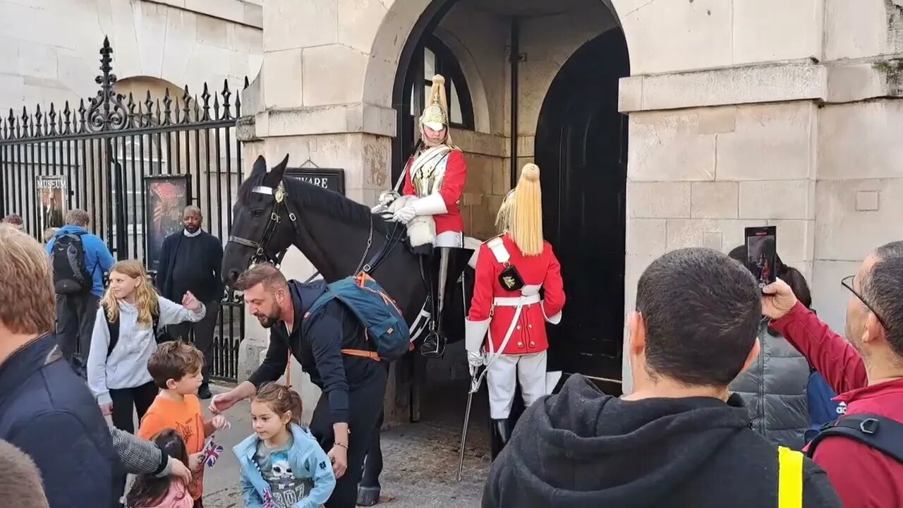 Stand clear #horseguardsparade