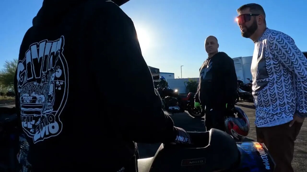 Livin’ The Dream Ep 14. Weekend riding and chillin with the boys! (Ready for spring?)