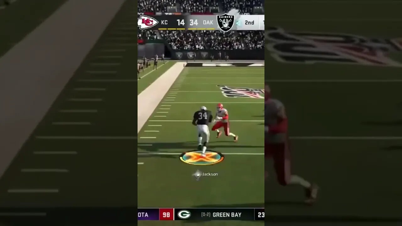 BO JACKSON IS A MADDEN CHEAT CODE!!!