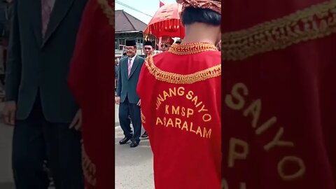 Arak arakan Pengantin Padang di Pagaralam Sumatera Selatan.