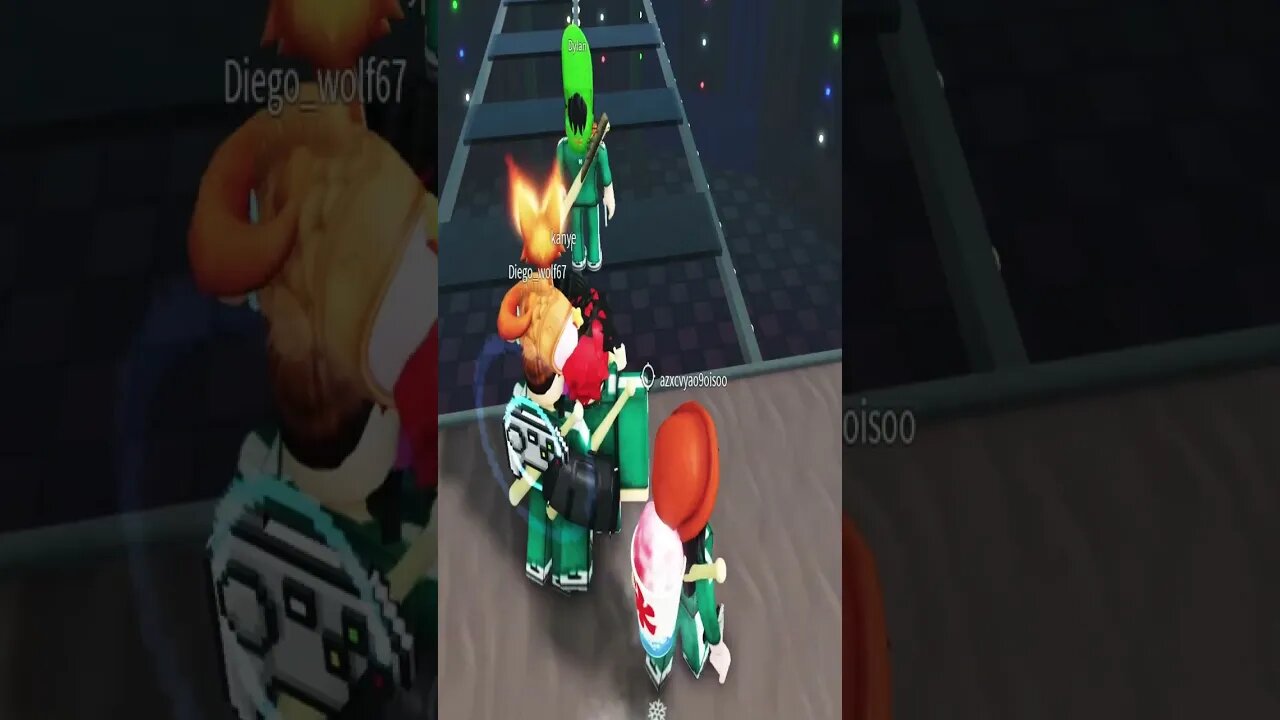 The frontman was watching me this whole time #robloxshorts #roblox #squidgame