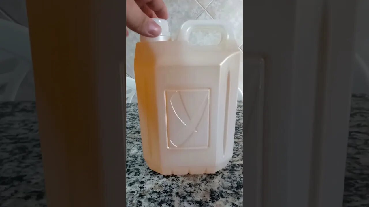 Comprei um galão de shampoo igual galão de gasolina - Shampoo Profissional Galão Yamá #shorts