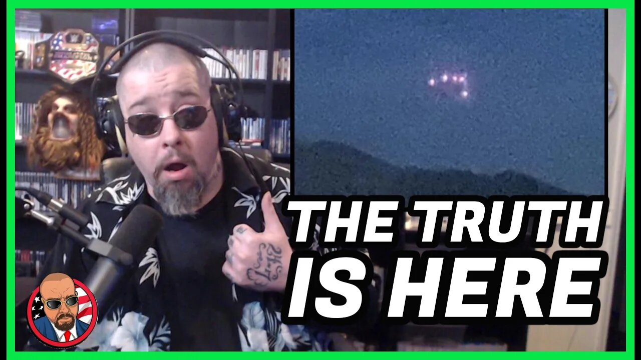 THE TRUTH IS OUT THERE: 50 Marines Spot a Massive UFO at Camp Wilson! The New Phoenix Lights?!