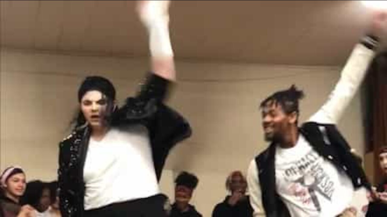 Des fans de Michael Jackson se lancent dans une battle