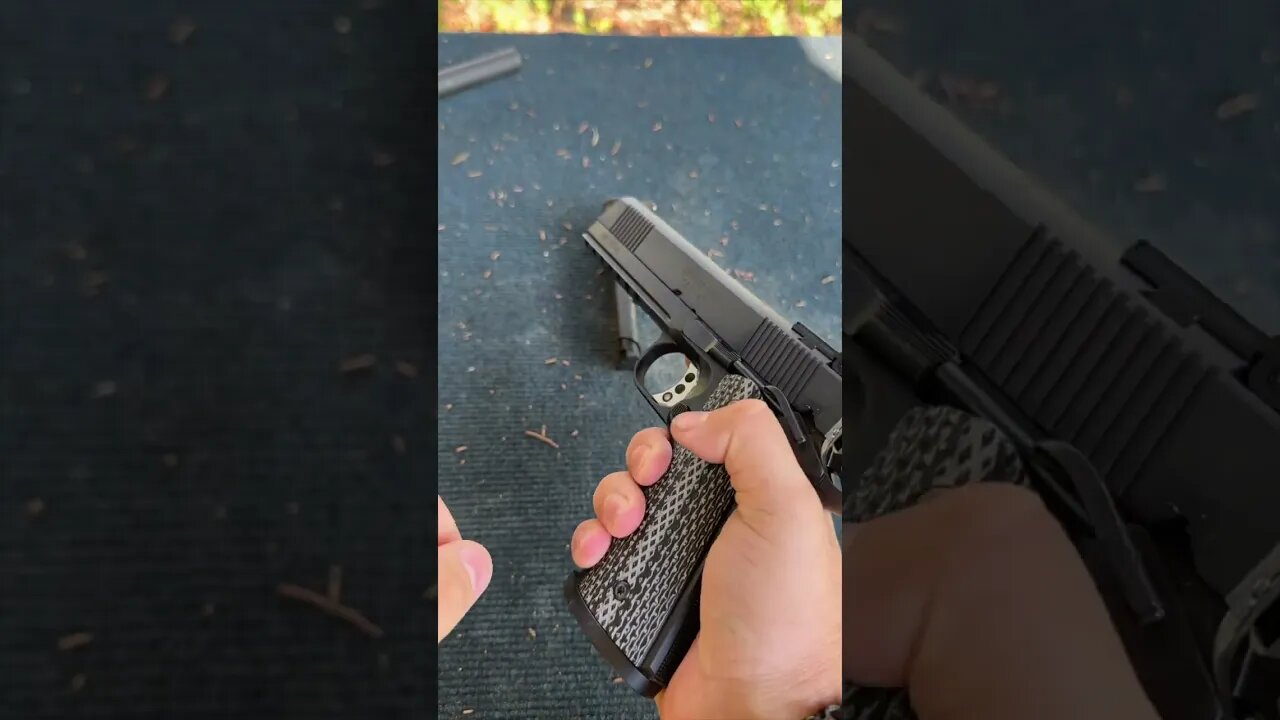 Shooting that 1911 with a Desantis shoulder rig #gun #handgun #asmr #pistol #guns #shooting #1911