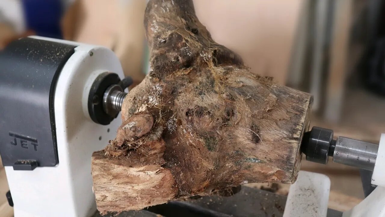 Wood Turning a Gnarly Stump