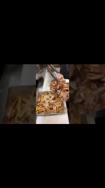These shawarma fries are guaranteed to change your life 🍟👳🏾‍♂️ #shorts
