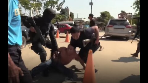US Officials in Juarez Mexico Border! United Nations! Out of Control!