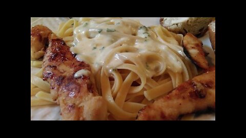 Creamy Alfredo Sauce - The Hillbilly Kitchen