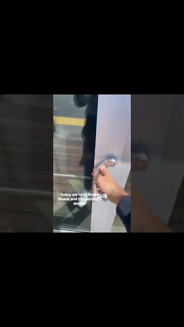 One of my absolute favorites at @SHAKE SHACK #lowcarb #keto #lowcarbrecipes #ketodiet #Shorts