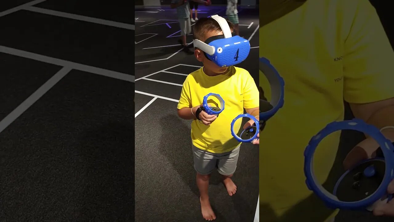 tiktok:unreal.md 🎮👾🕹️ #vr #vrclub #virtualreality #unrealvr #moldova #chisinau #vrarena 🖤 @unrealmd