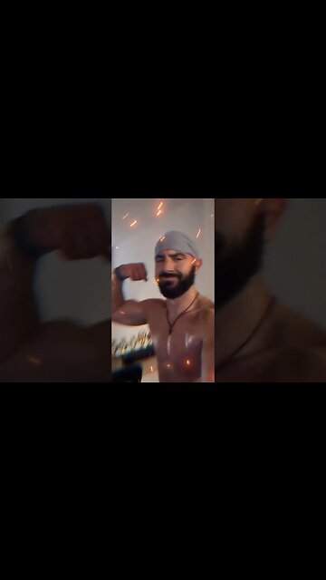 Early morning run on @Zwift : #zwiftrunning is where it’s at! #fitness #treadmill #shorts