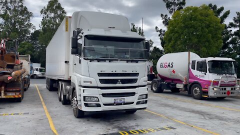 TRANSPORTANDO UMA CASA NA AUSTRALIA | MOSTREI MEU CAMINHÃO