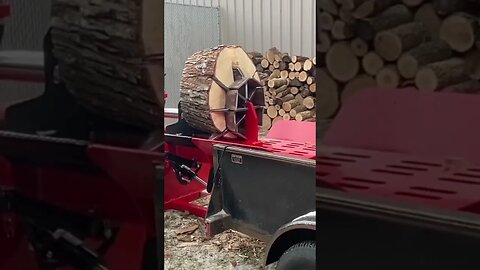 Breaking A Big One #shorts #fyp #firewood #logsplitter