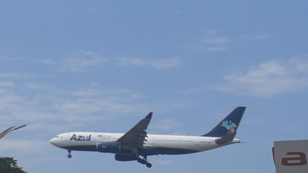Airbus A330 PR-AIW na aproximação final antes de pousar em Manaus vindo de Campinas