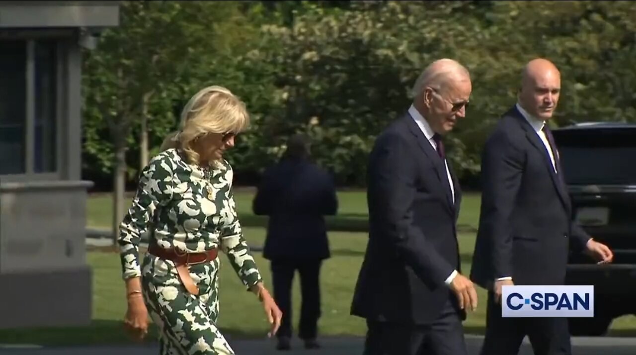 Biden Ignores Reporters As He Leaves For Another Vacation