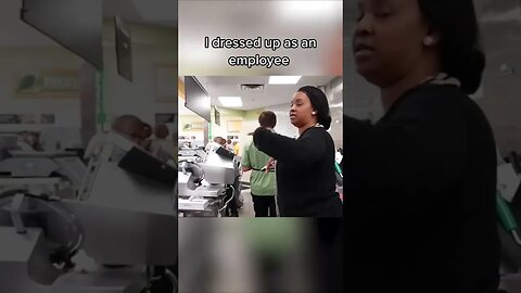 Fake employee gets free chicken 😂