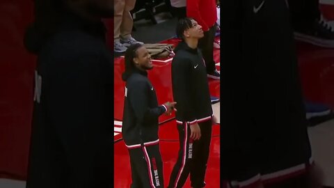 CJ Receives STANDING OVATION! ❤