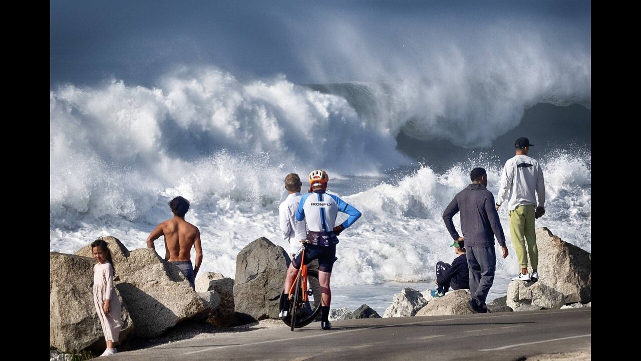 California Coast Floods & Russian Schumann Offline