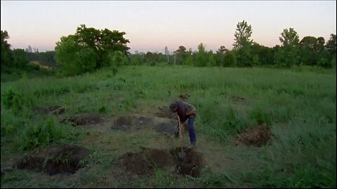 AMERICANS NOW BEING ENCOURAGED TO DIG THEIR OWN GRAVES(!)HUNDREDS OF MILLIONS ARE LEARNING ONLINE(!)