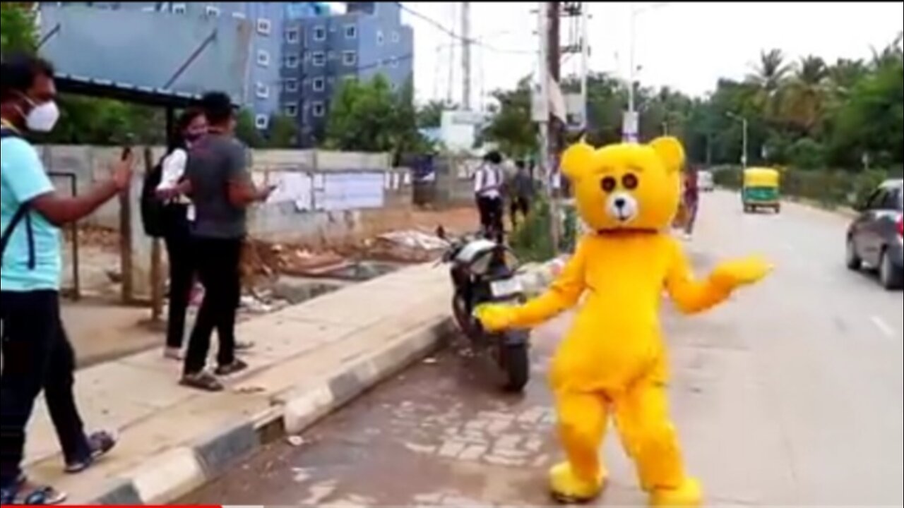 Fanny Teddy Bear Dance In Public 😆😆😆|| MR Crazy 🤭🤭🤭/