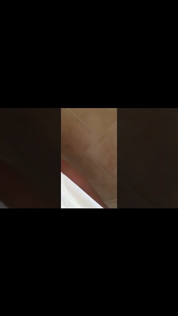 Making friends jump!! #jumpscare #funnyvideo #shower #funnyshorts #shorts