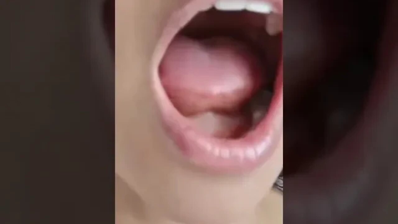 Long Tongue Girls